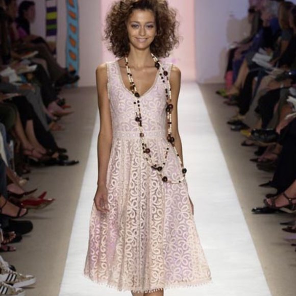 Nanette Lepore Dresses & Skirts - Vintage Nanette Lepore pink lace dress sz 4